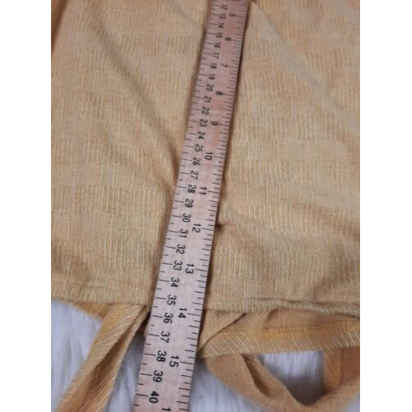 Stitch and Knot Womens 3/4 Sleeve Tie Front Top Size Large Yellow button front - Picture 3 of 6